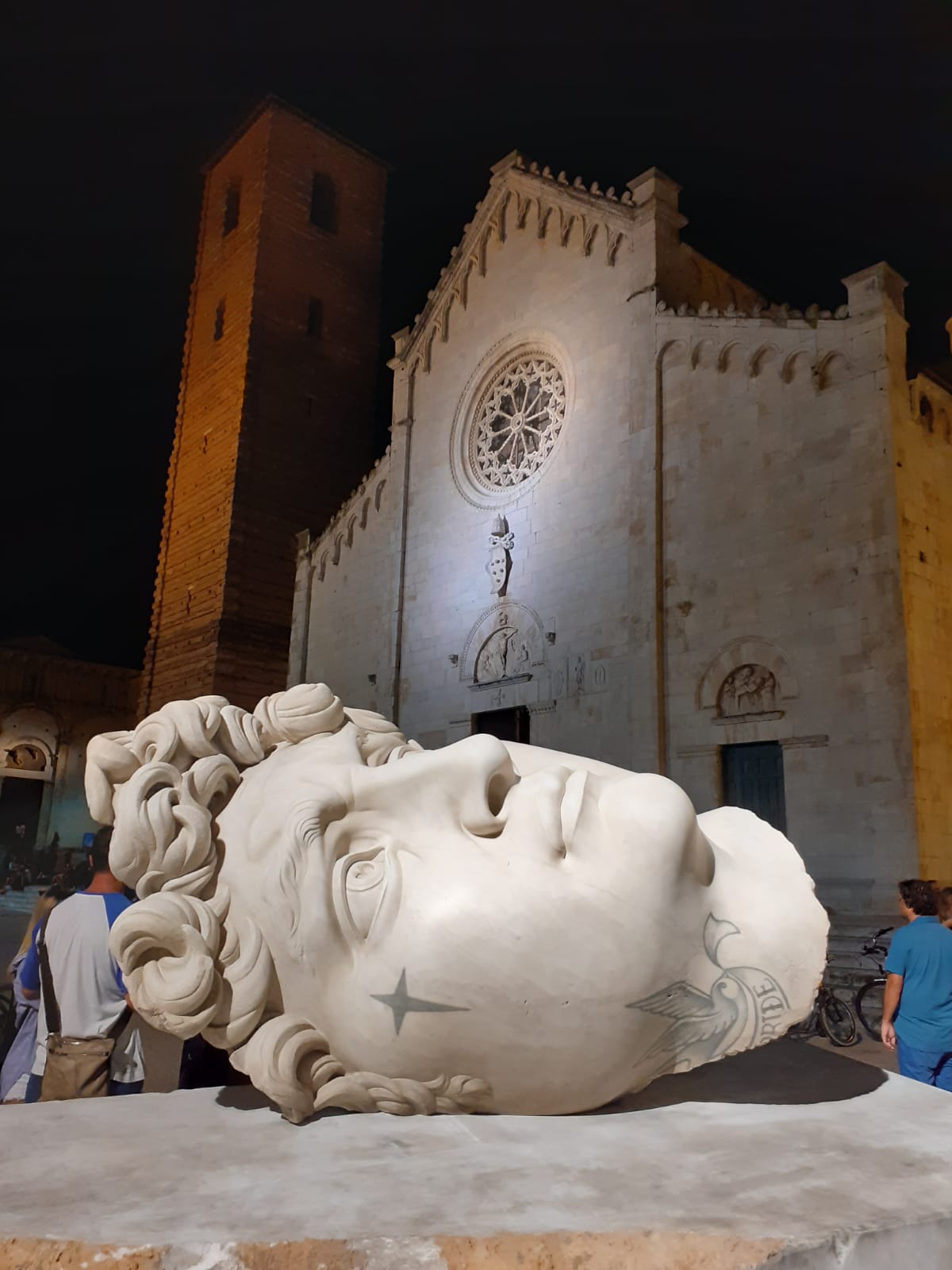 Fabio Viale: la scultura fra classicità e modernità